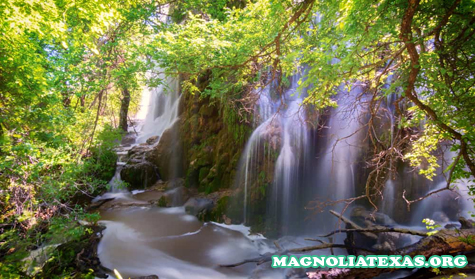 10 Air Terjun Menakjubkan di Texas